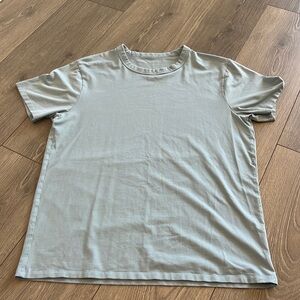 Lululemon Short Sleeve Pima Cotton Shirt Size Medium or Large Light Blue